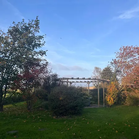 Idyllisches Ferienhaus Bei Buesum